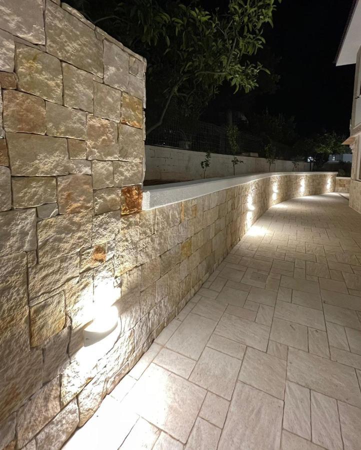 Allivigne Rooms & Pool بولينيانو آ ماري المظهر الخارجي الصورة