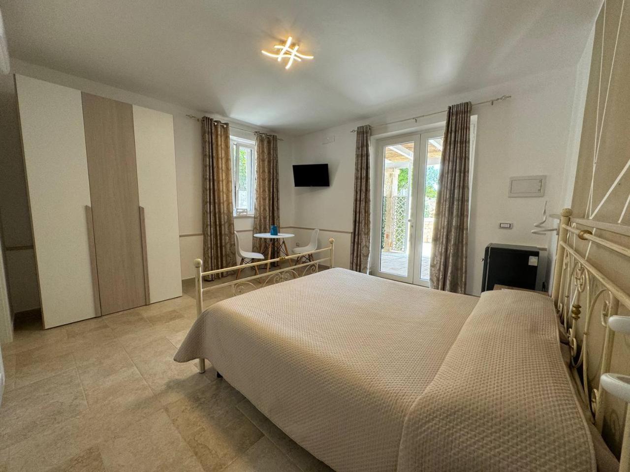 Allivigne Rooms & Pool بولينيانو آ ماري المظهر الخارجي الصورة