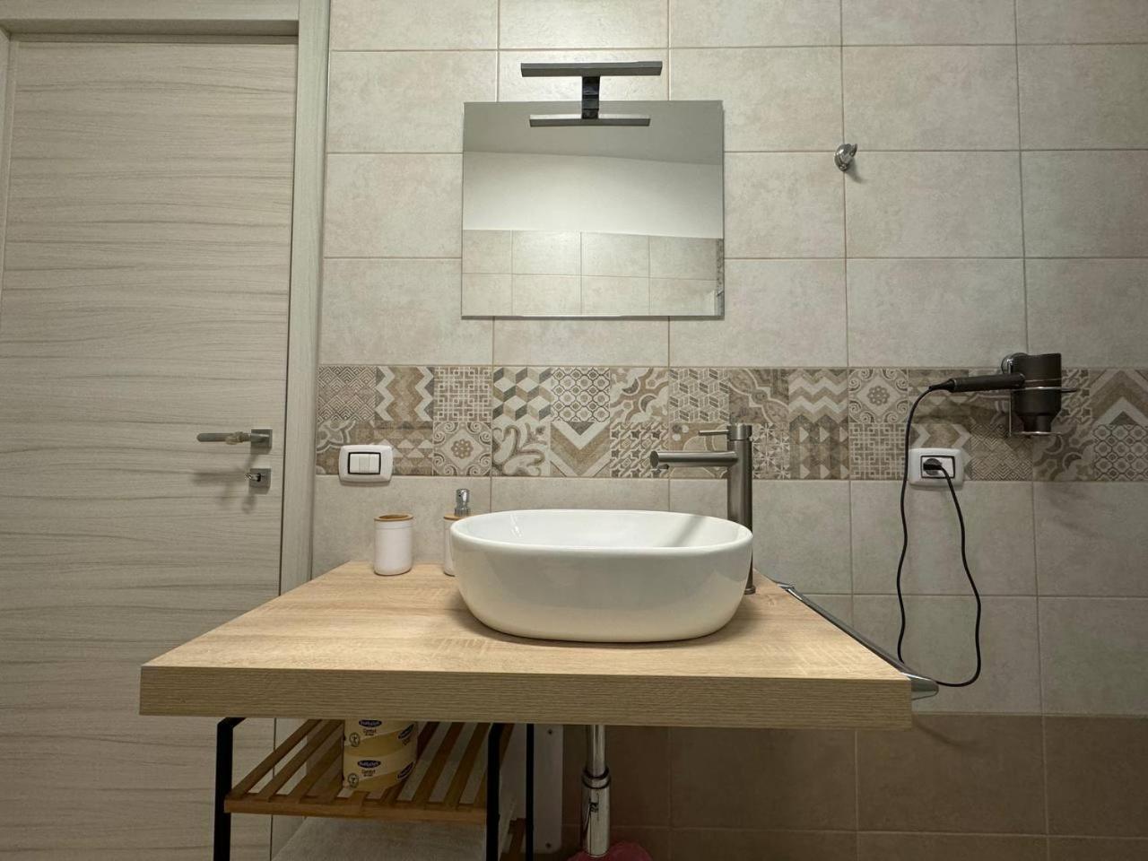 Allivigne Rooms & Pool بولينيانو آ ماري المظهر الخارجي الصورة