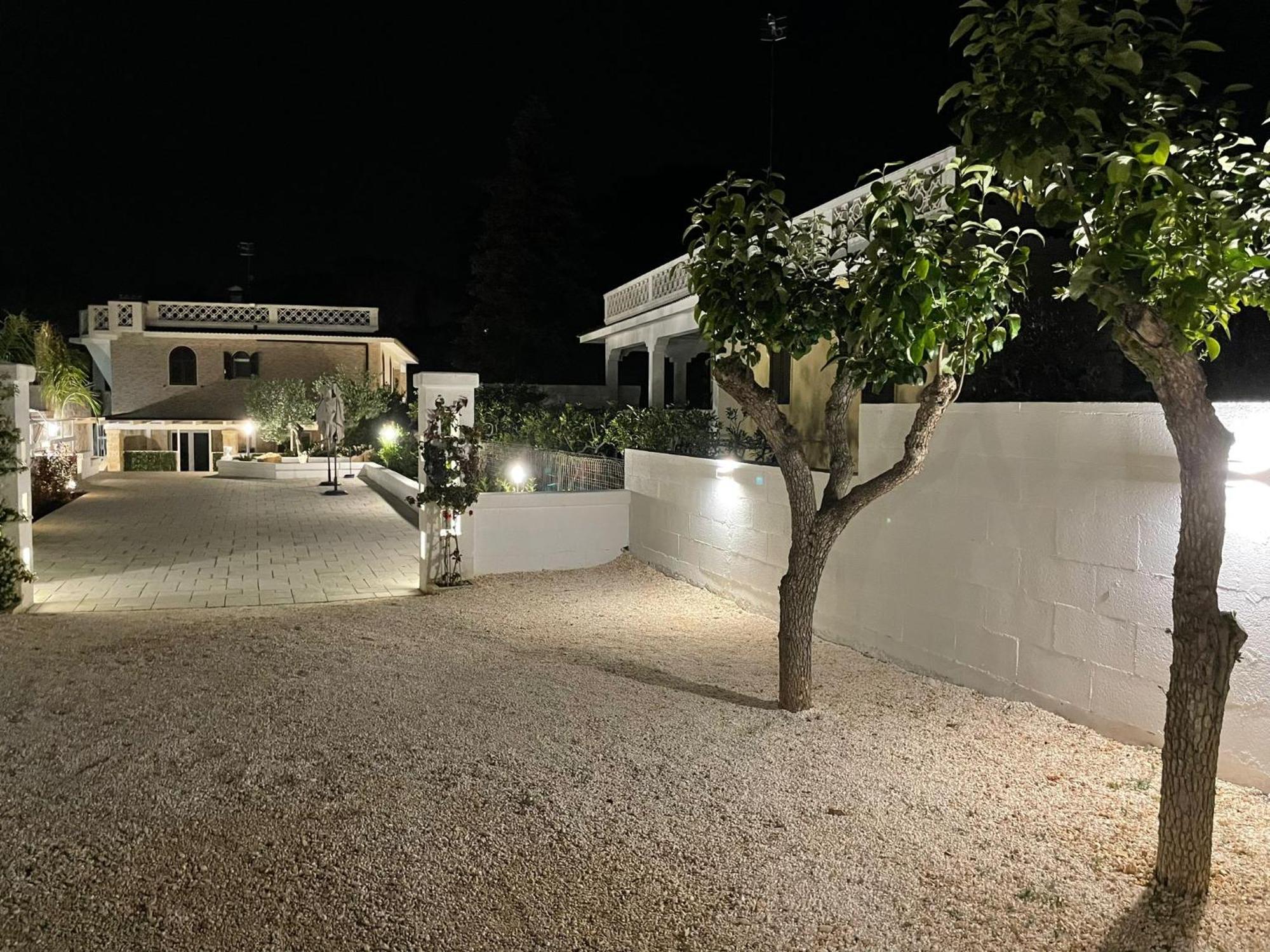 Allivigne Rooms & Pool بولينيانو آ ماري المظهر الخارجي الصورة
